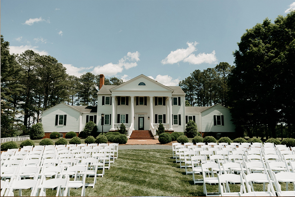 manor house farmhouse wedding venue virginia outdoor wedding reception in lynchburg virginia